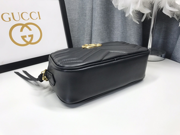 激安グッチバッグコピー角部分ディテール